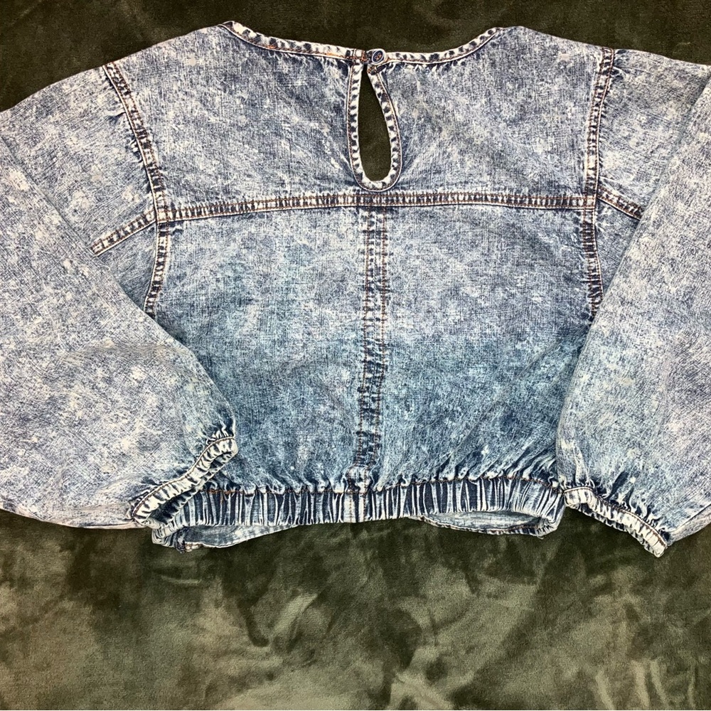 Vintage Wash Denim Blouse - Picture 2 of 2